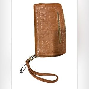 Steve Madden Wristlet/Wallet Cognac Color, Medium